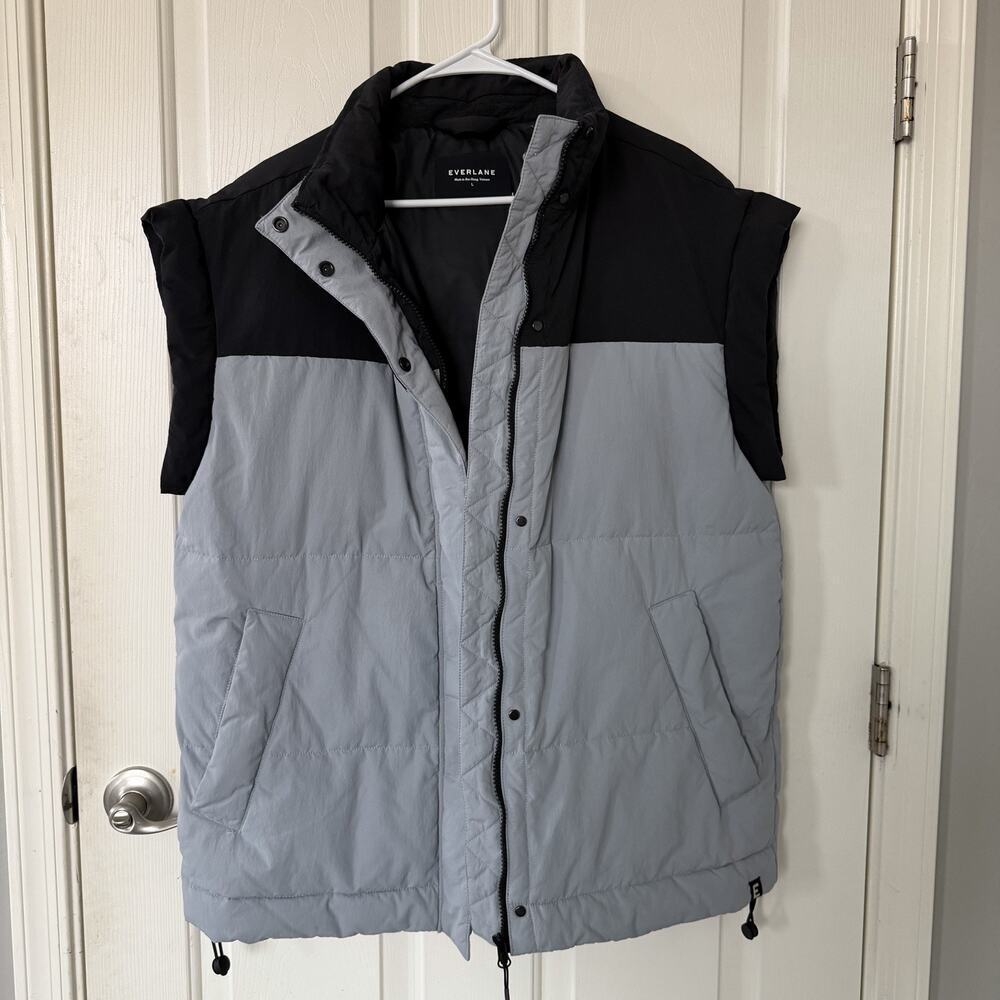 EVERLANE Women's The Renew Vest Size L Cool Grey/Black Colorblock Puffer - Picture 6 of 9